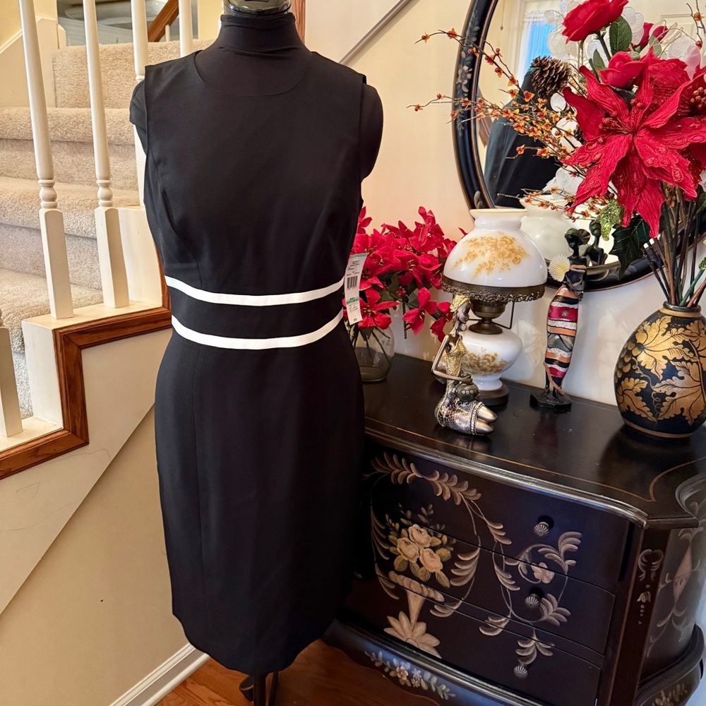 *NWT-Black Label Elegant Black Midi Dress with White Accents